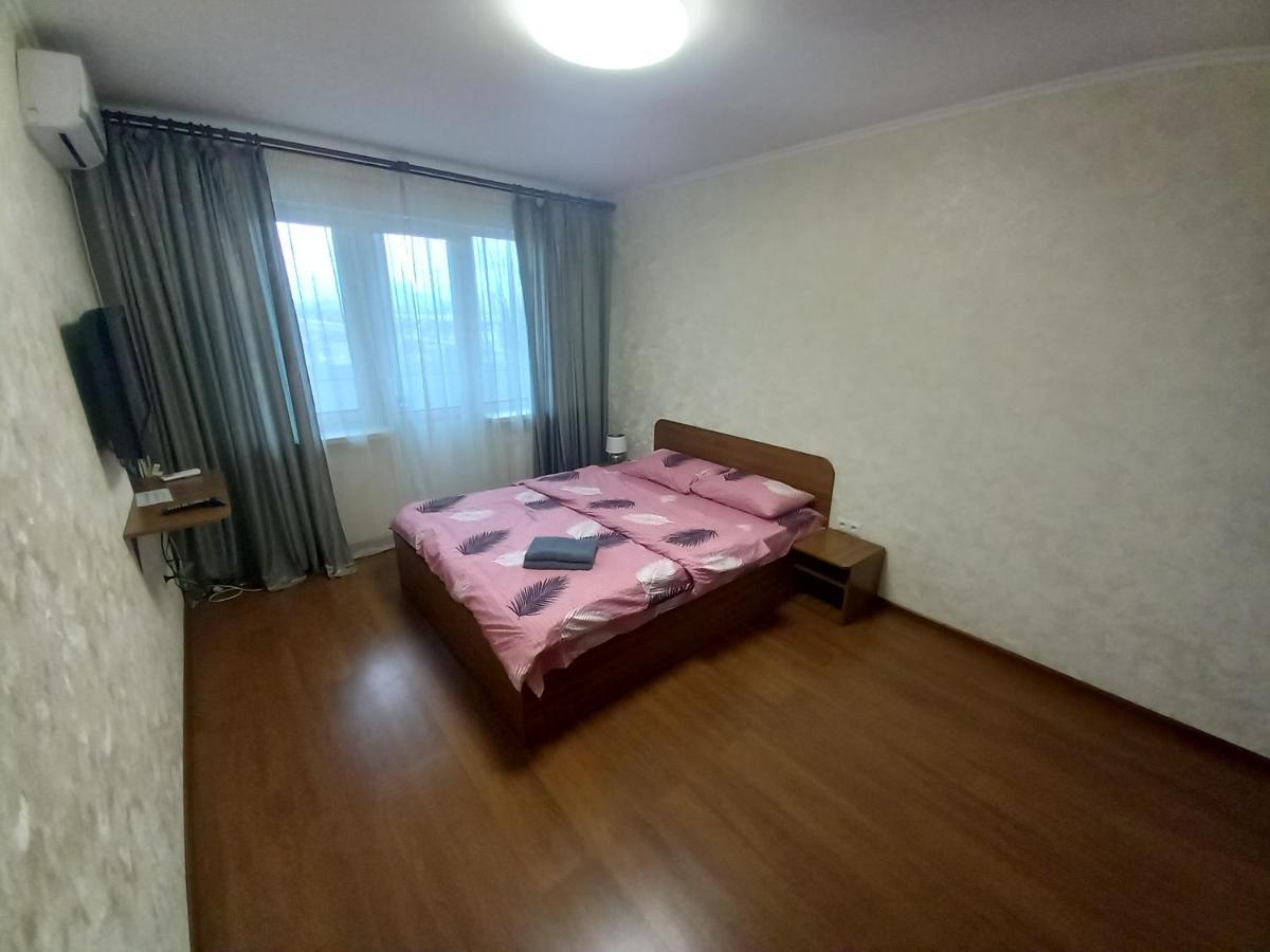 Apartment Darnitca Kiev Eksteriør billede